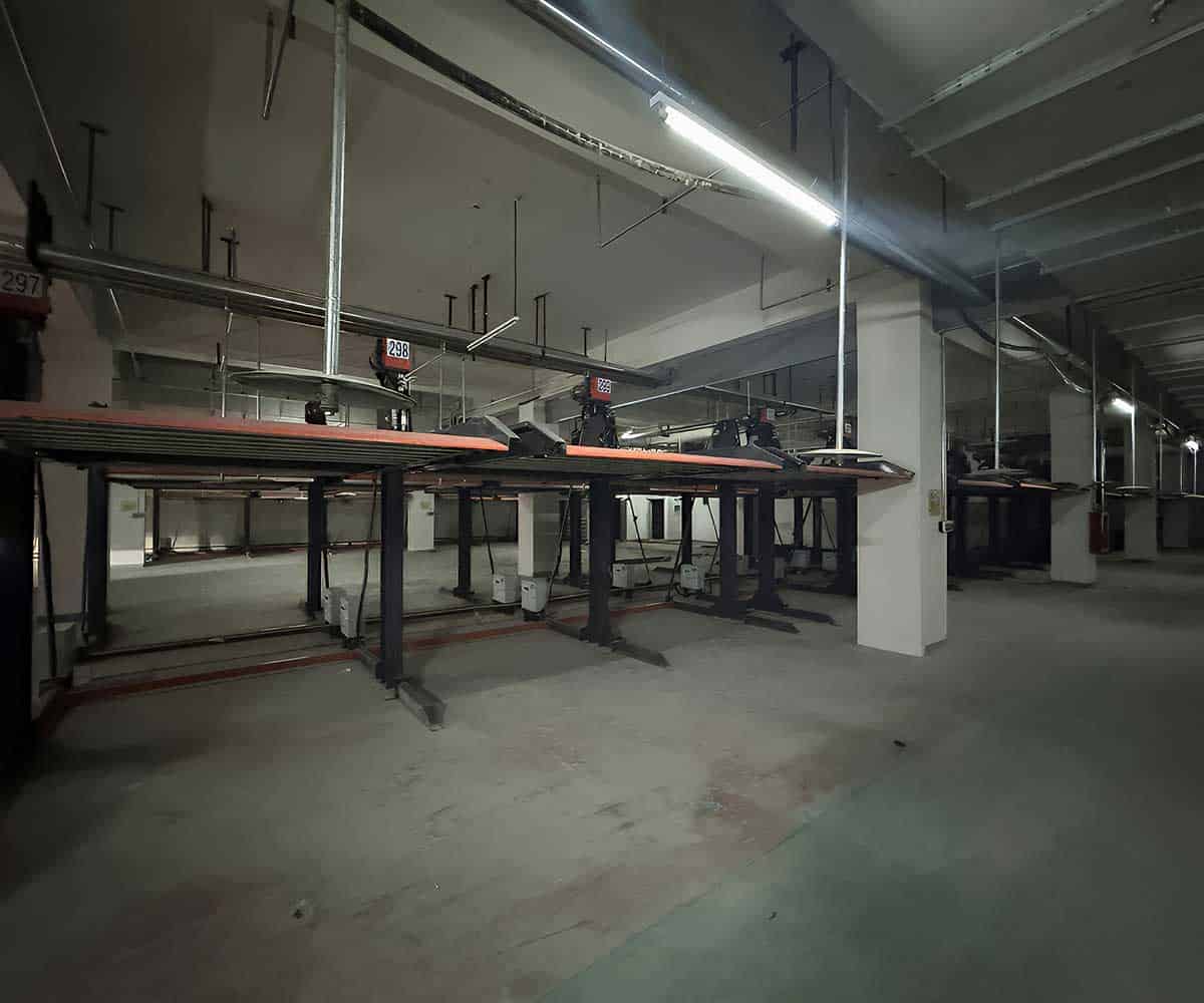 两柱机械式停车设备的智能化操作